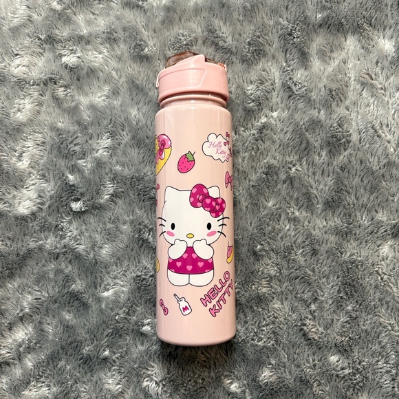 Hello Kitty Bundle - Picture 6 of 11